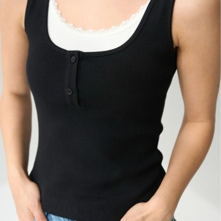 Kadın Siyah Bisiklet Yaka Dantelli Düğmeli Askılı Atlet