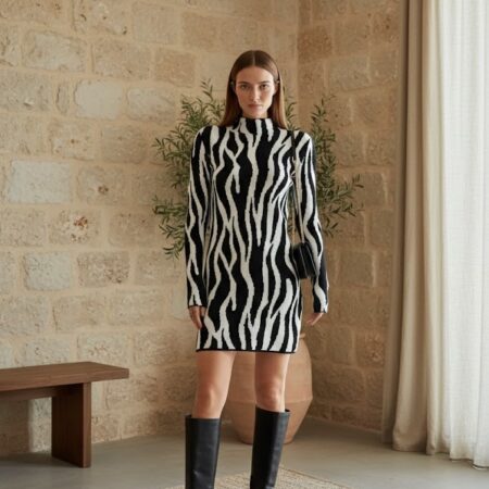 Kadın Dik Yaka Zebra Desen Triko Elbise